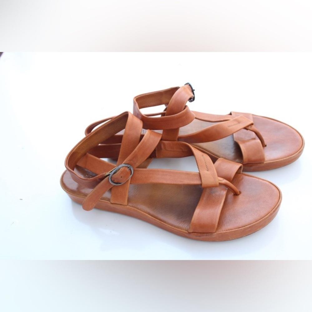Coclico gladiator leather sandals